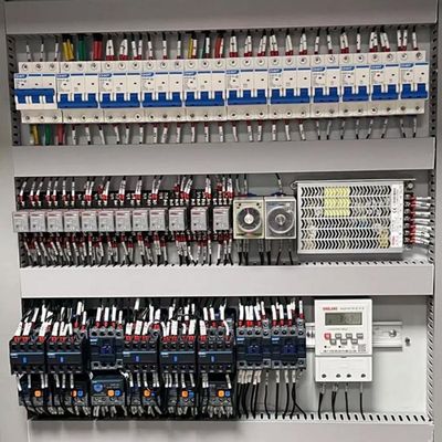 Nuovo e originale controller PLC PAC IC755CSS12CDB con un anno di garanzia e servizio online 24 ore su 24
